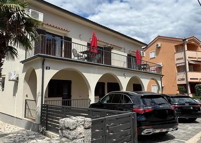 Pensión Sa Pogledom Na Malinska