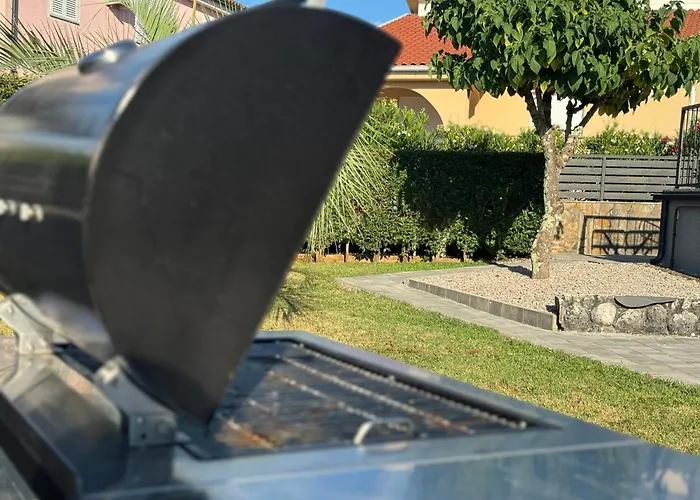 Sa Pogledom Na Pensión