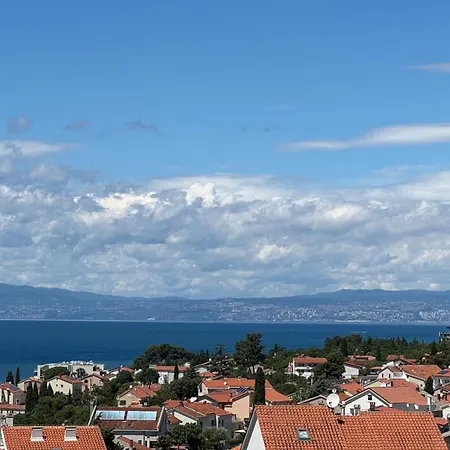 Sa Pogledom Na Malinska